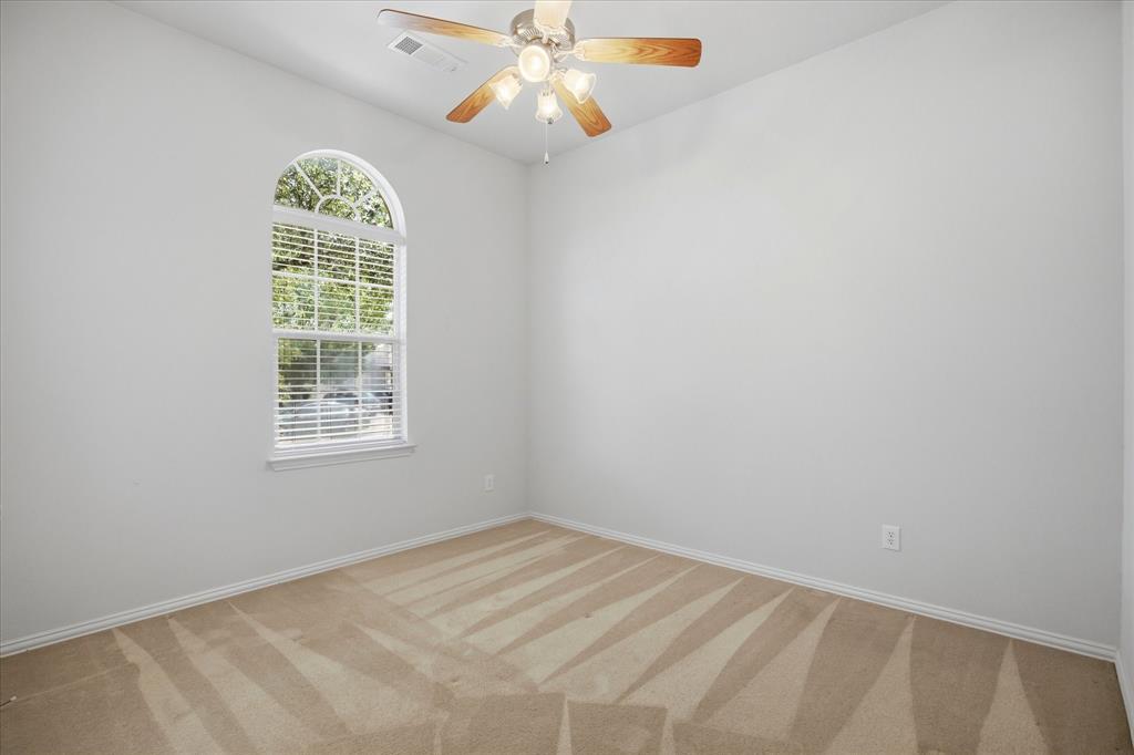 2011 Eagle Lake Drive Property Photo 7