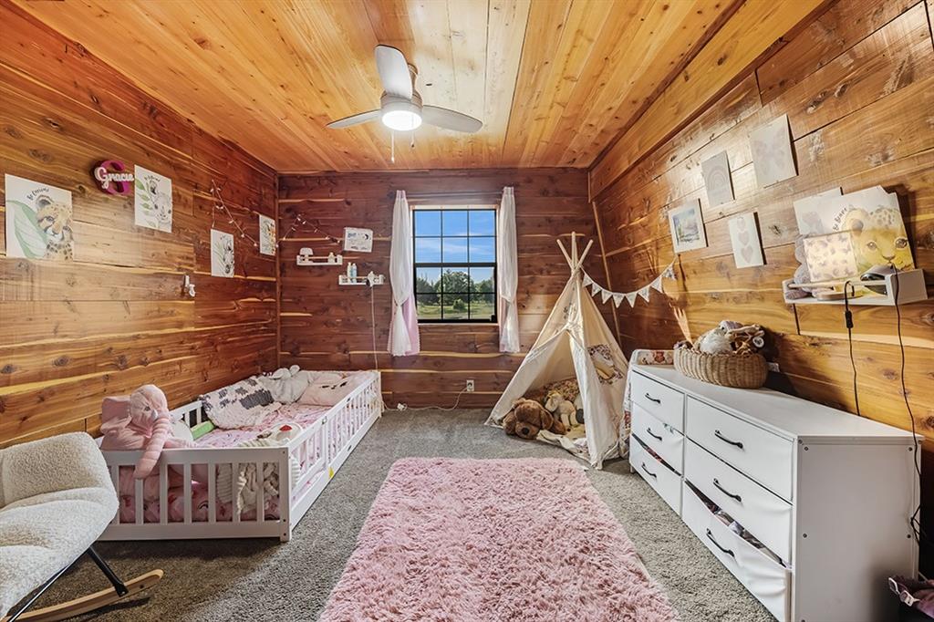 4798 County Road 4235 Property Photo 4