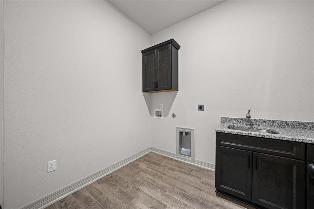 405 Willow Drive Property Photo 33