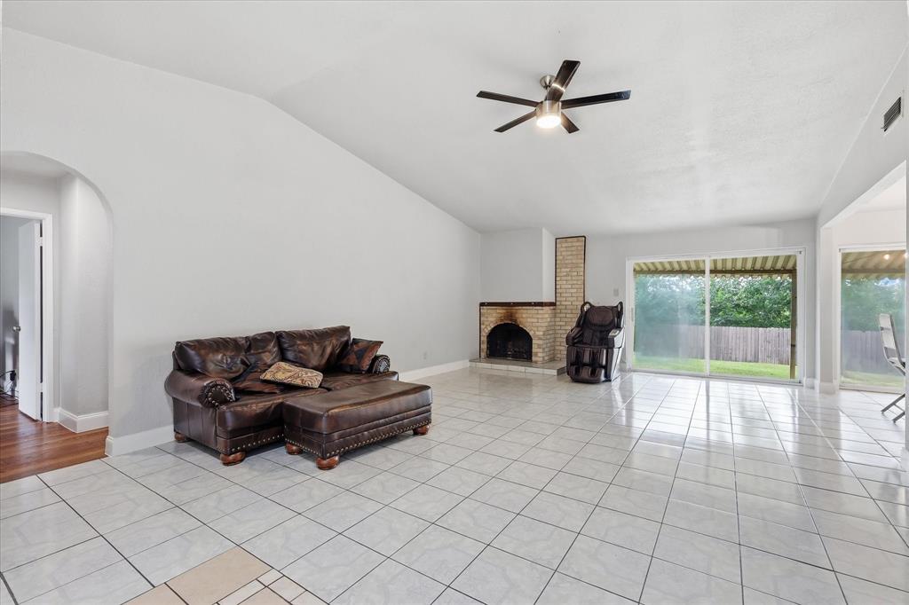1839 Sherwood Lane Property Photo 6
