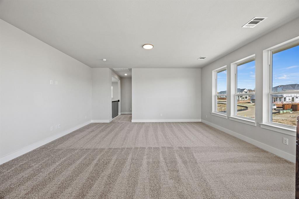 536 Stark Mews Property Photo 10