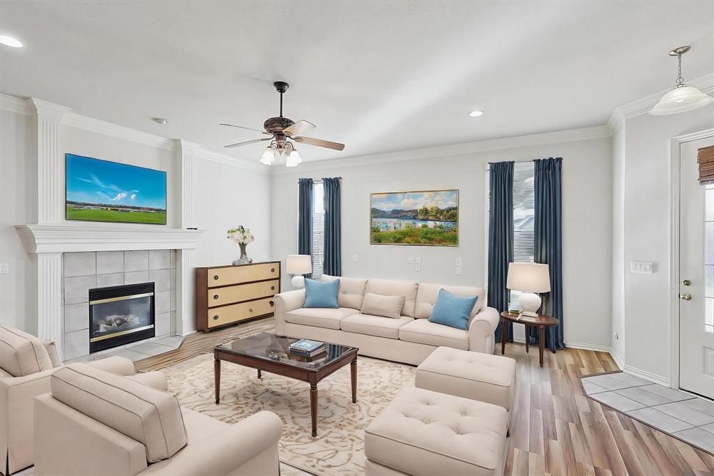 8354 Sunset Cove Drive Property Photo 4