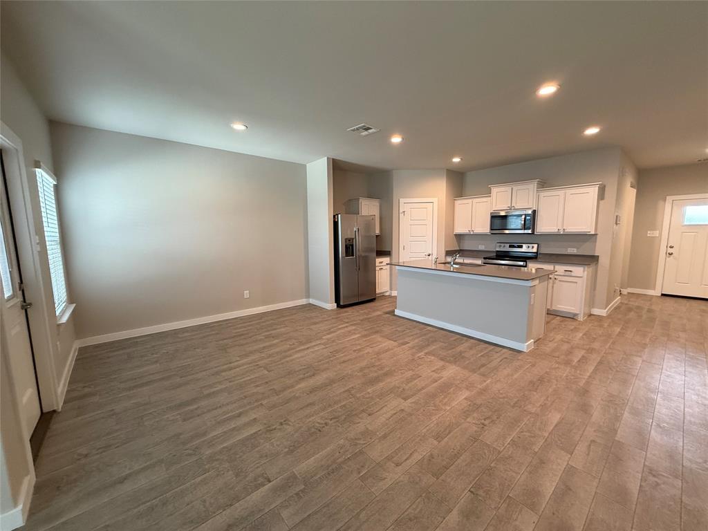 1600 Battery Park Drive Property Photo 3