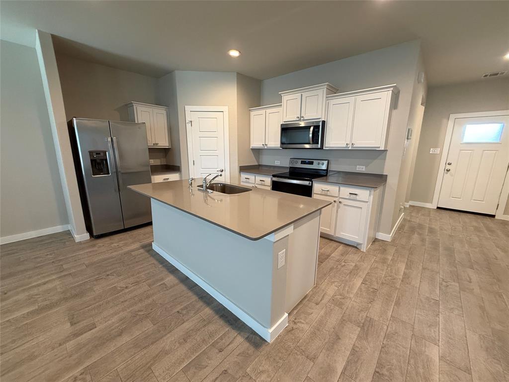 1600 Battery Park Drive Property Photo 6