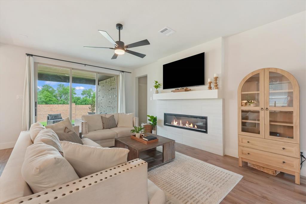 3241 Cross Shore Drive Property Photo 6