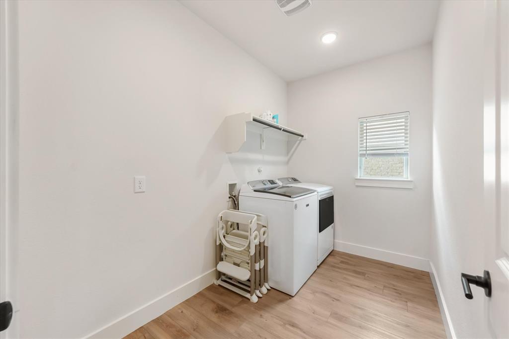 3241 Cross Shore Drive Property Photo 13