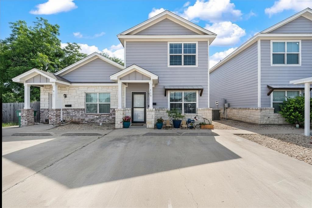 713 Park Street Property Photo 1