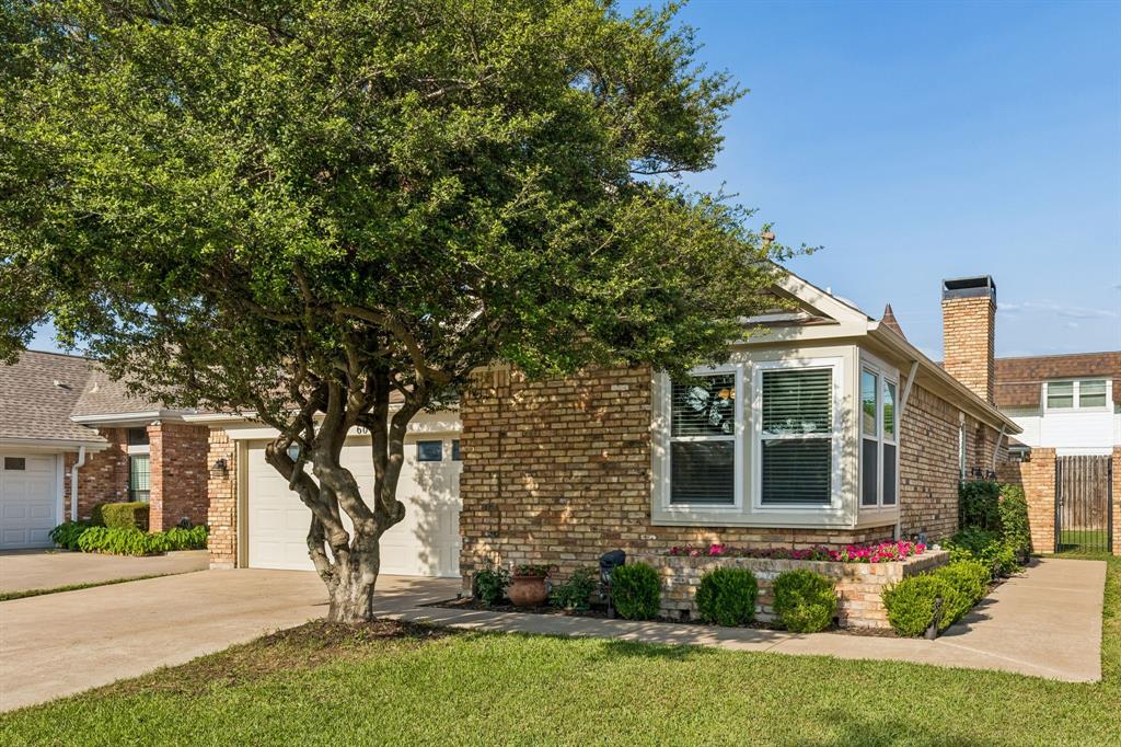 604 Shalamar Place Property Photo 3
