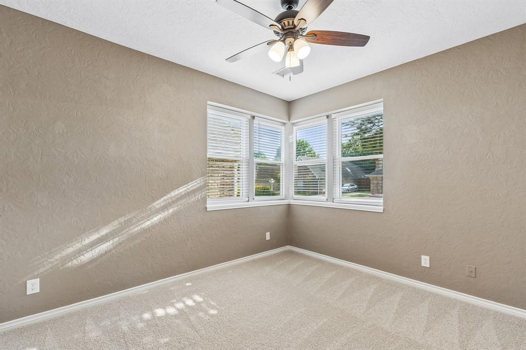 604 Shalamar Place Property Photo 33