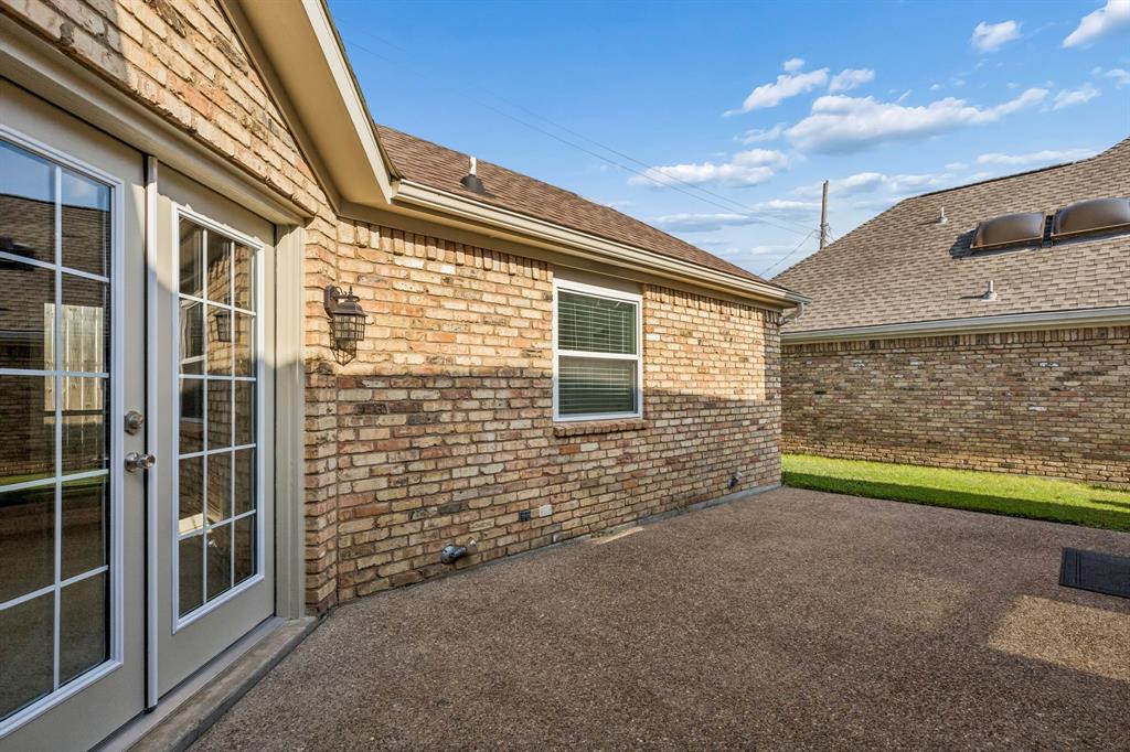 604 Shalamar Place Property Photo 34