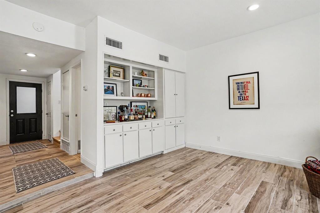 12368 Montego Plaza Property Photo 4