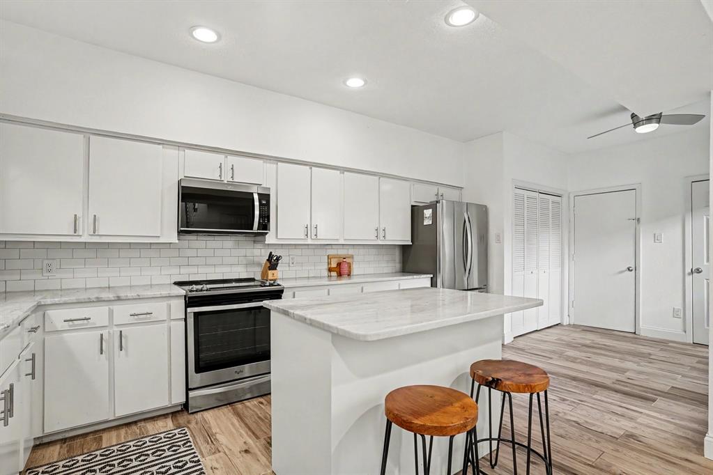 12368 Montego Plaza Property Photo 11