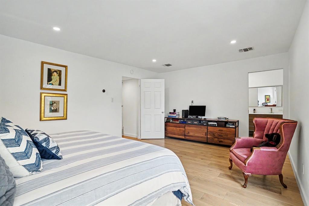 12368 Montego Plaza Property Photo 17