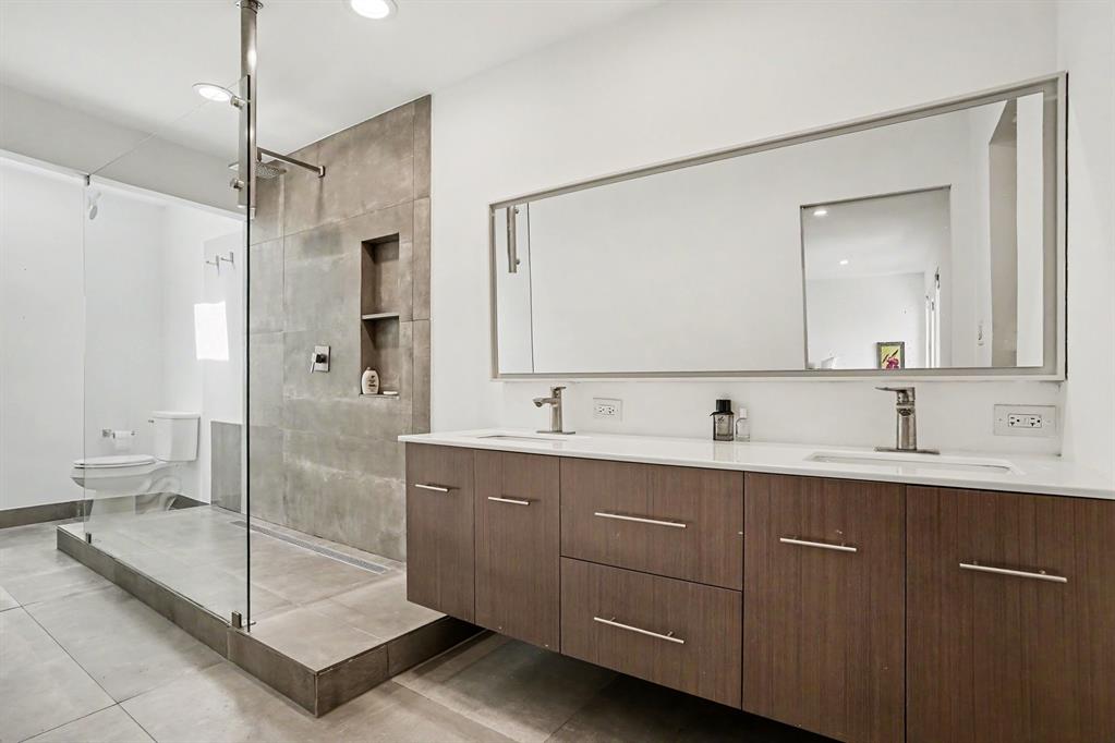 12368 Montego Plaza Property Photo 18