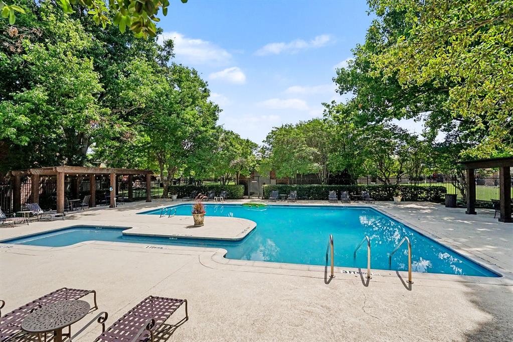 12368 Montego Plaza Property Photo 32