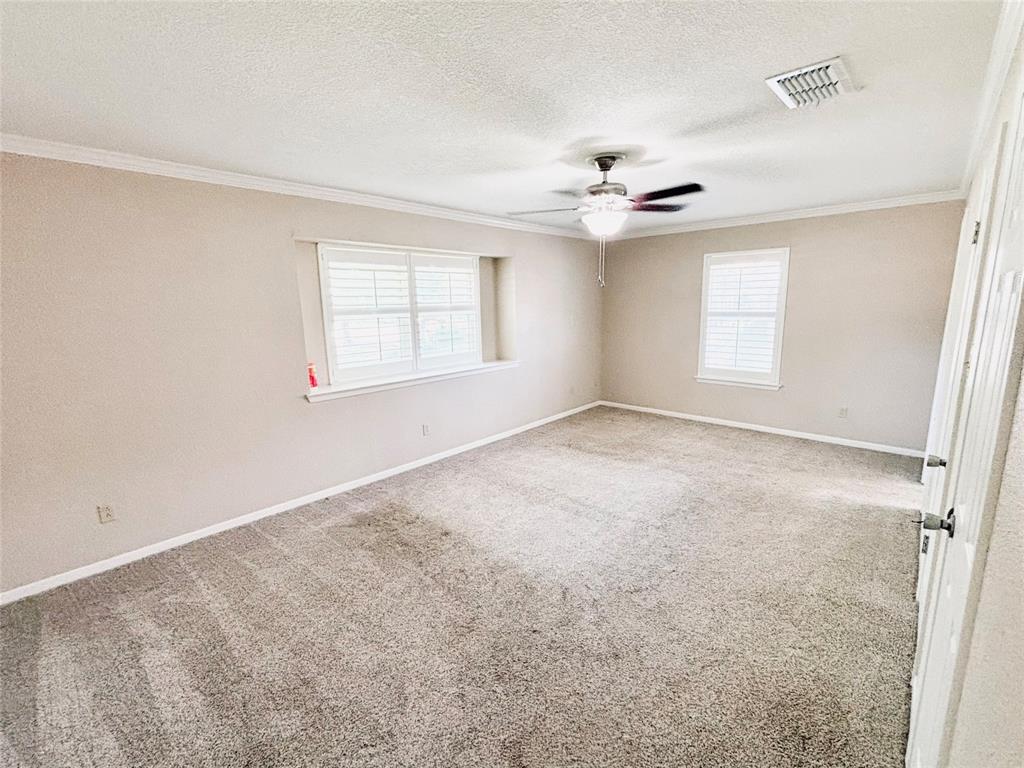 506 Oakwood Drive Property Photo 22