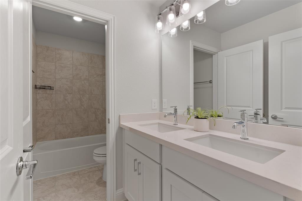 207 Midnight Trail Property Photo 19