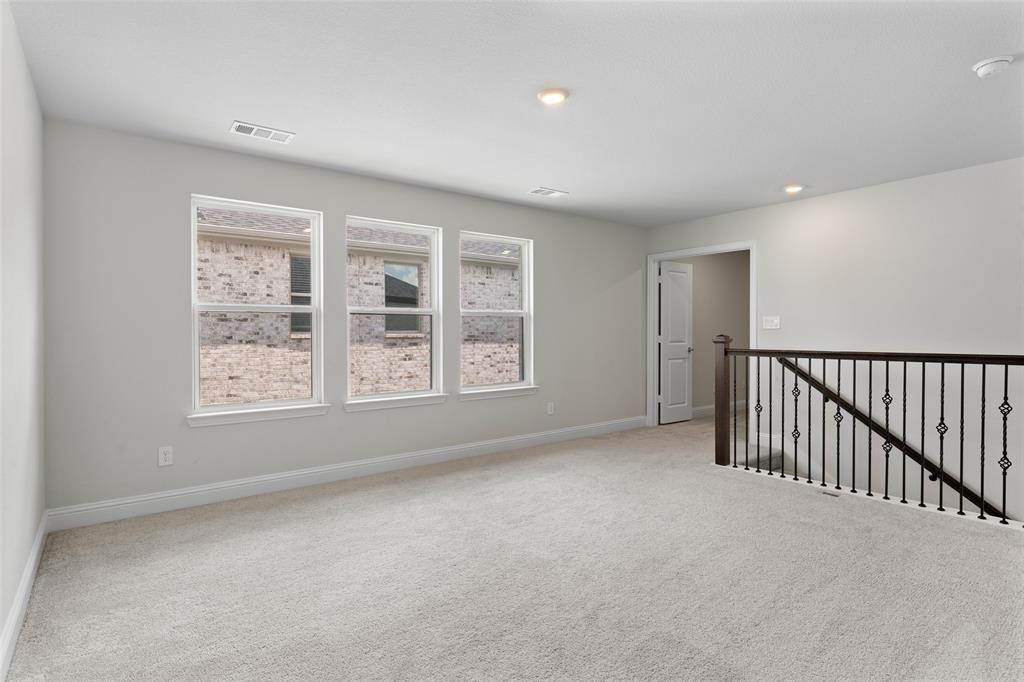 207 Midnight Trail Property Photo 22
