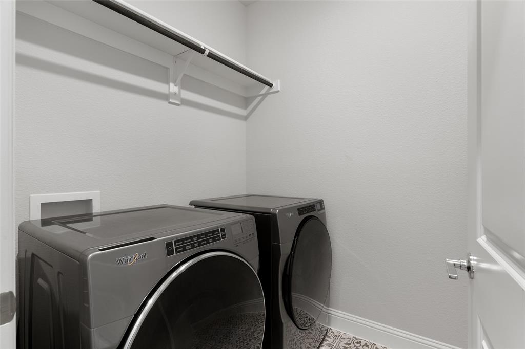 207 Midnight Trail Property Photo 28