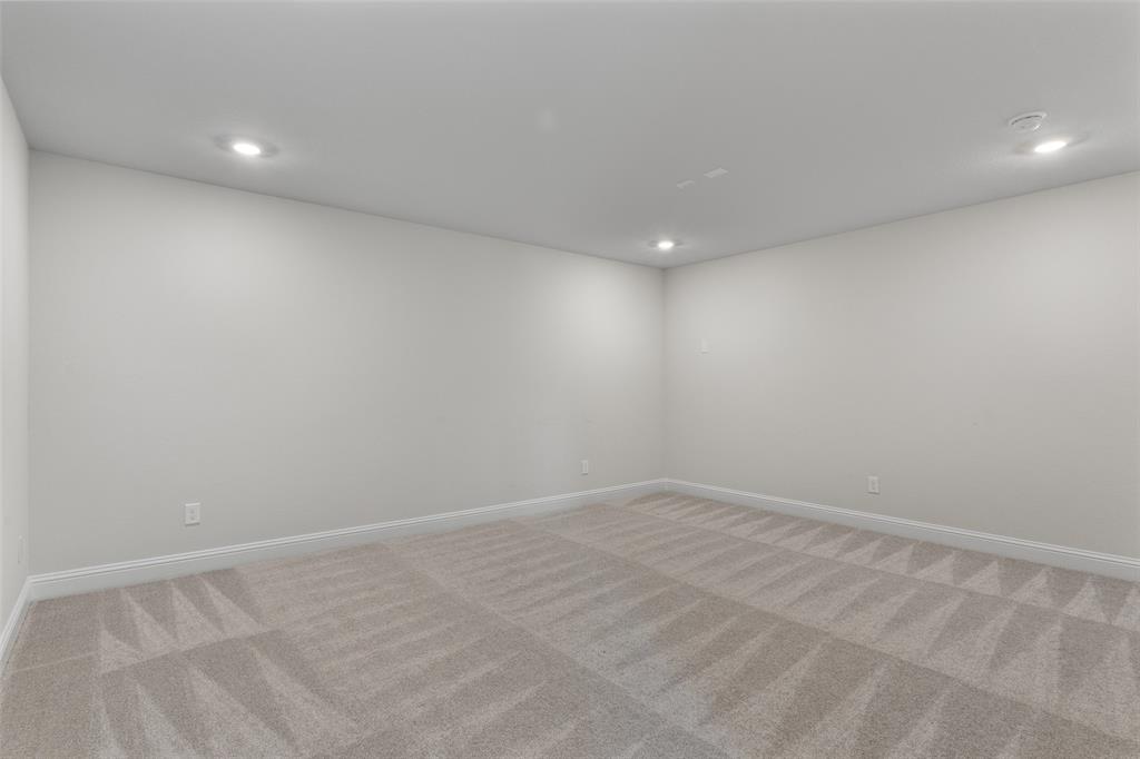 207 Midnight Trail Property Photo 30