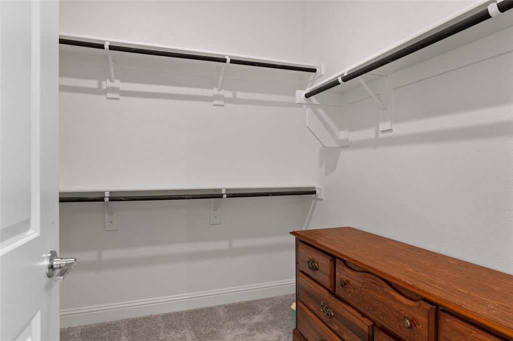 207 Midnight Trail Property Photo 32