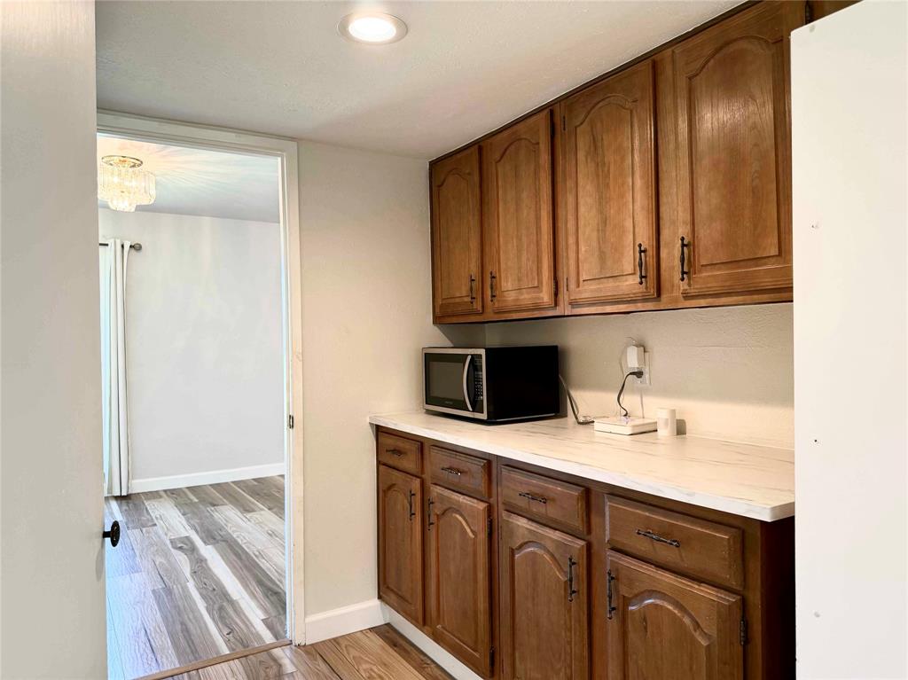 2917 Esquire Lane Property Photo 6