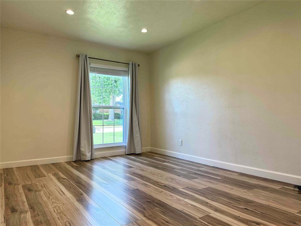 2917 Esquire Lane Property Photo 10