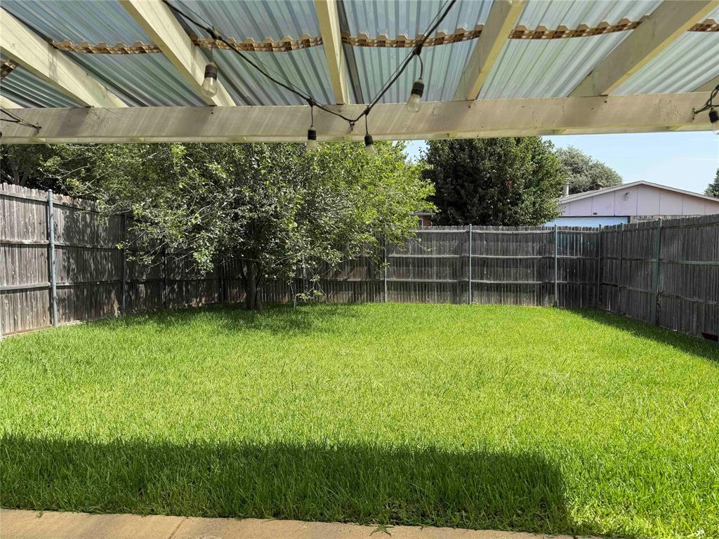 2917 Esquire Lane Property Photo 14