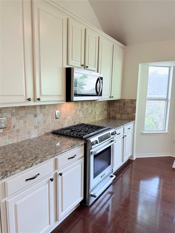 504 Mariner Drive Property Photo 7