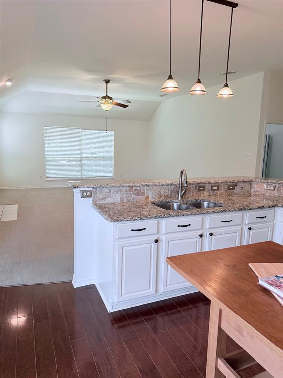 504 Mariner Drive Property Photo 11