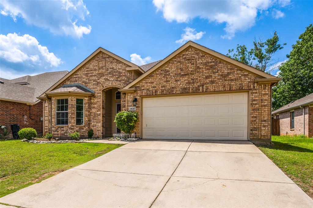 8616 Chisholm Trail Property Photo 1