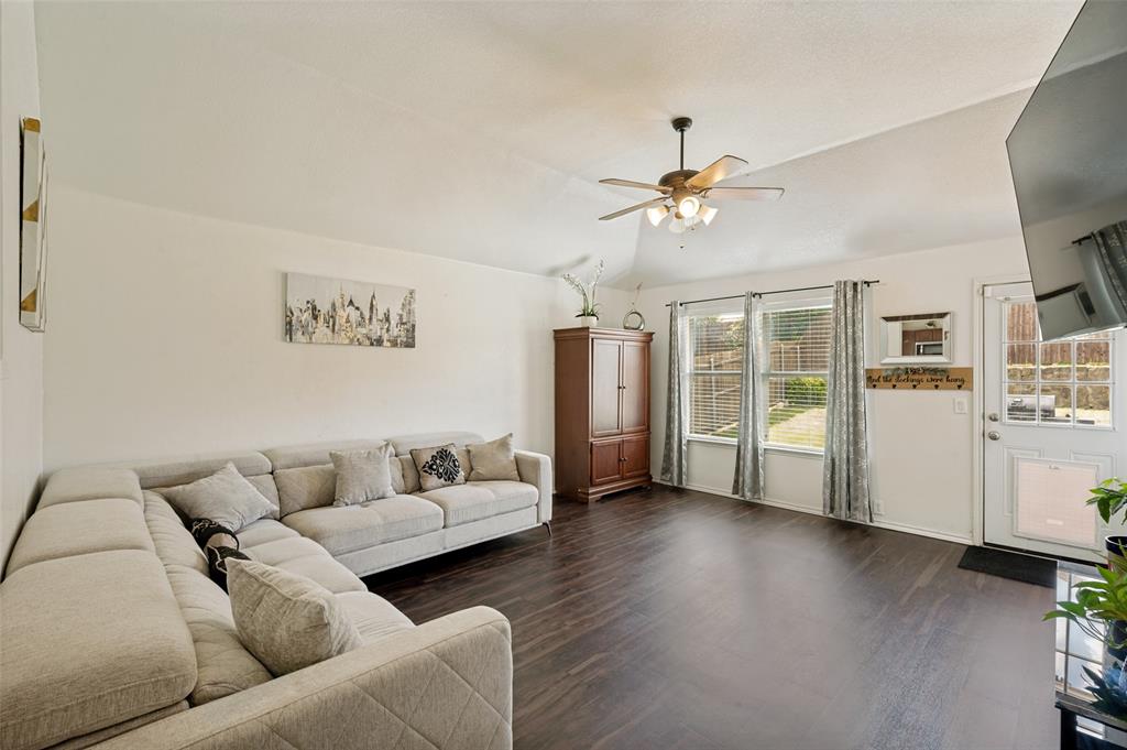 8616 Chisholm Trail Property Photo 5