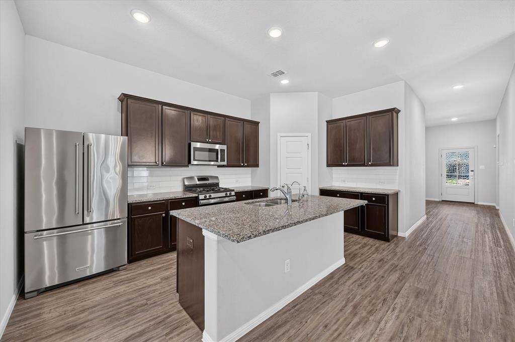 5825 Rostherne Drive Property Photo 8