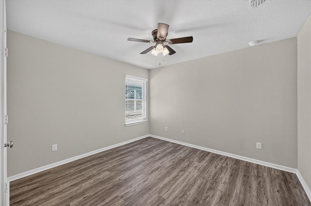 5825 Rostherne Drive Property Photo 11