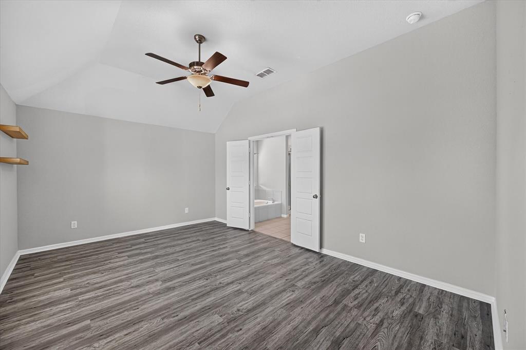 5825 Rostherne Drive Property Photo 14