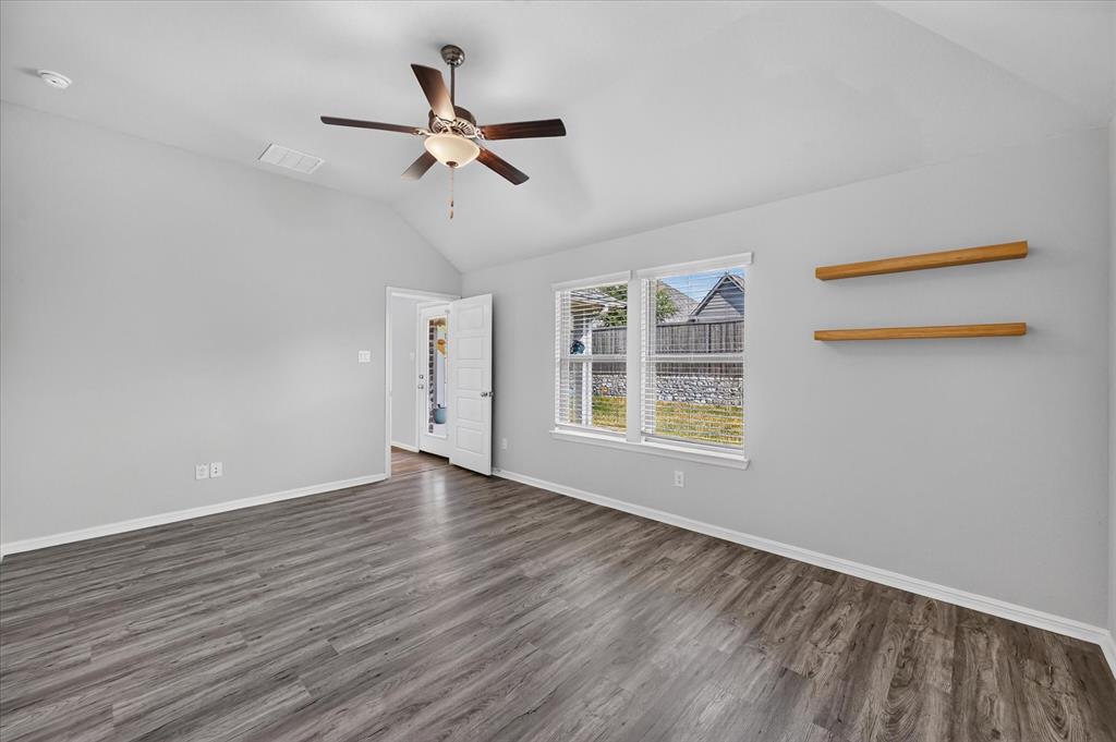 5825 Rostherne Drive Property Photo 15
