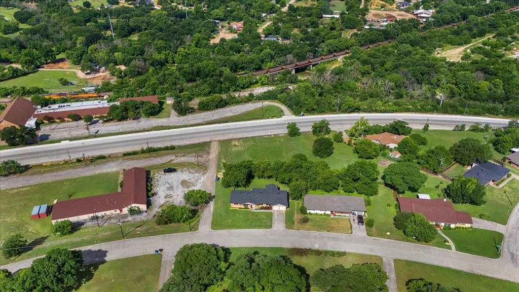 4528 Rolling Hills Drive Property Photo 2
