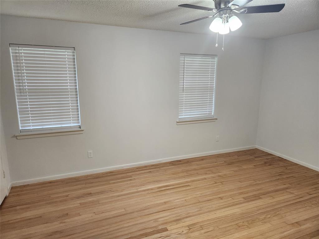 1838 Oak Hill Circle Property Photo 13