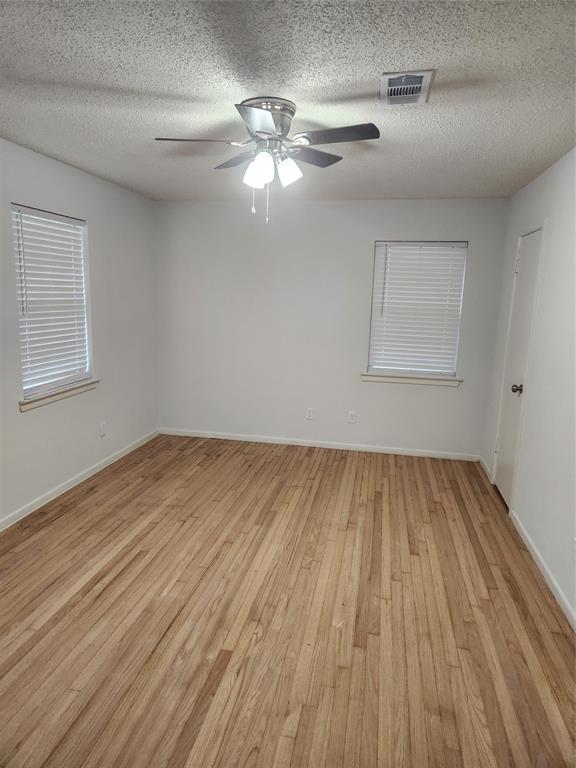 1838 Oak Hill Circle Property Photo 16