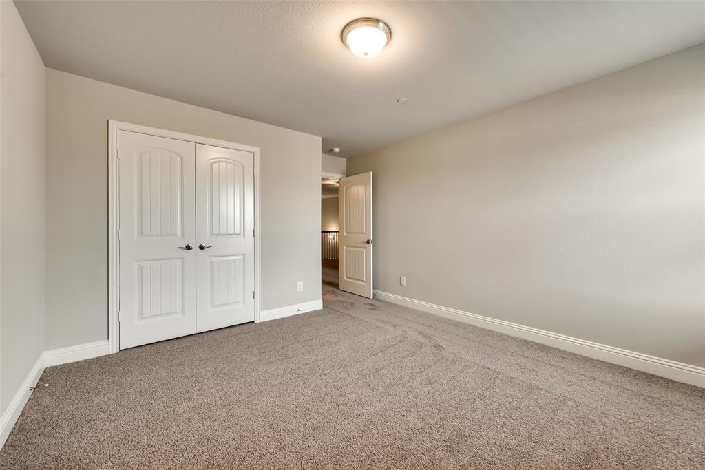 1229 Wiltshire Drive Property Photo 5
