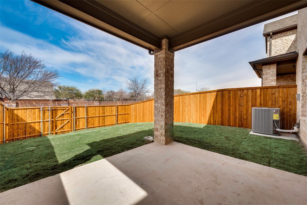 1229 Wiltshire Drive Property Photo 6