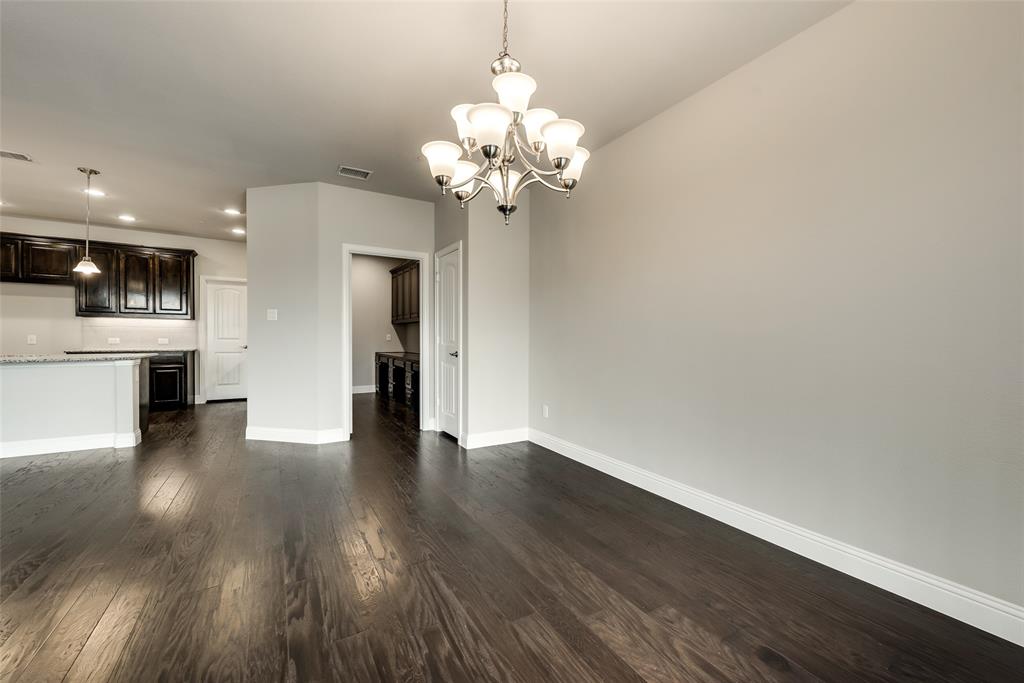 1229 Wiltshire Drive Property Photo 8