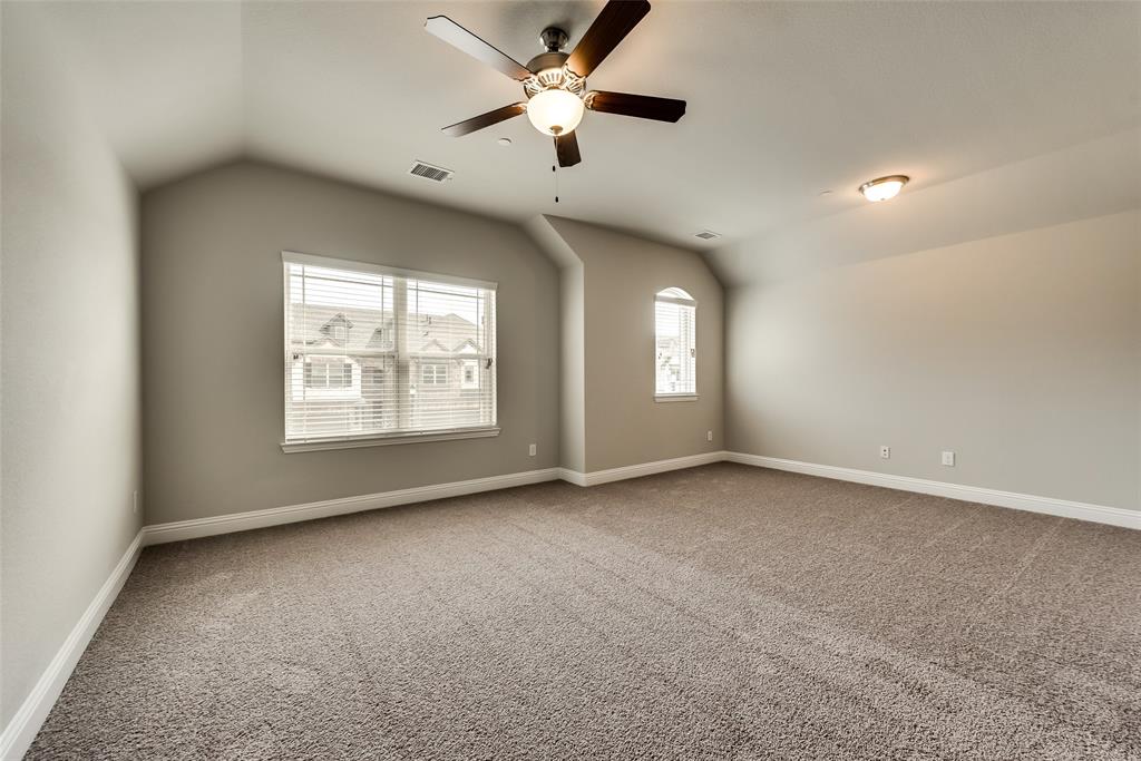 1229 Wiltshire Drive Property Photo 11