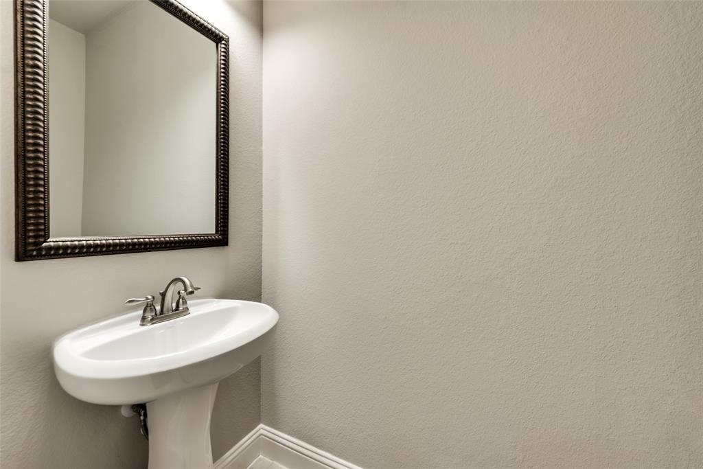 1229 Wiltshire Drive Property Photo 17
