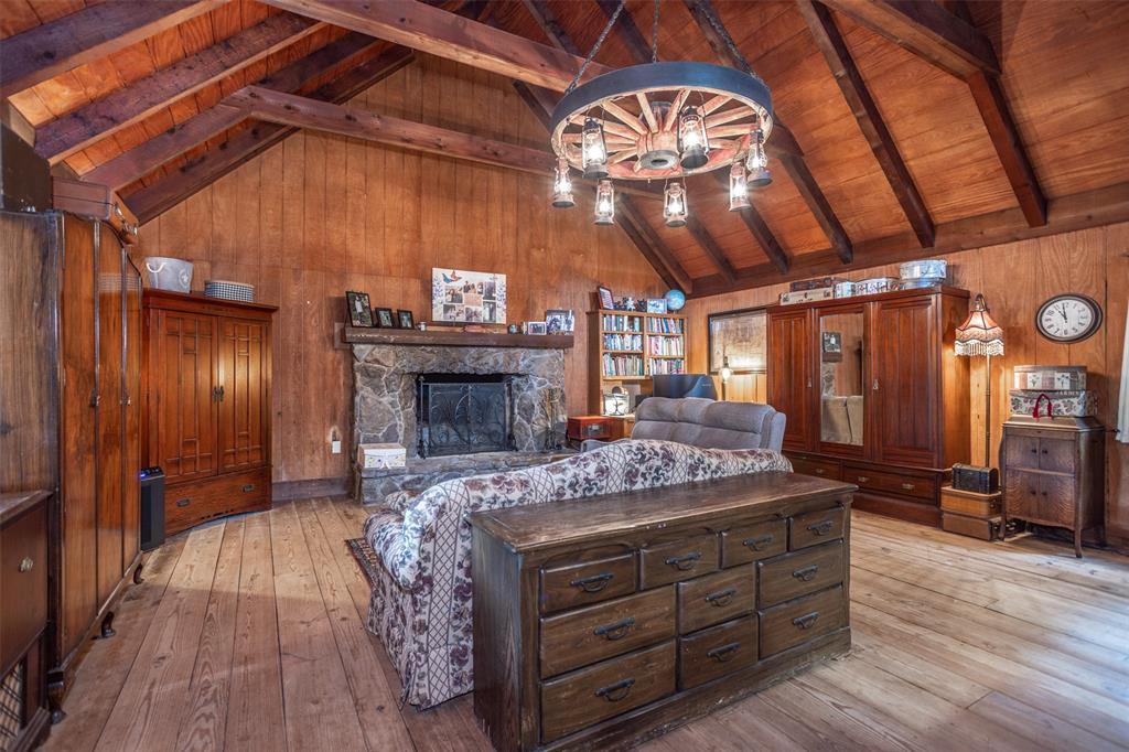 8963 Fm 677 Property Photo 4