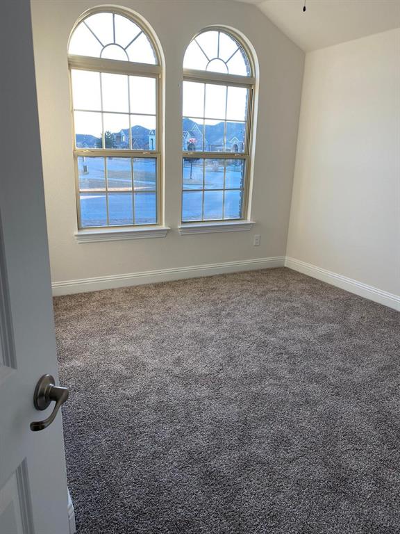 1301 Surrey Street Property Photo 8
