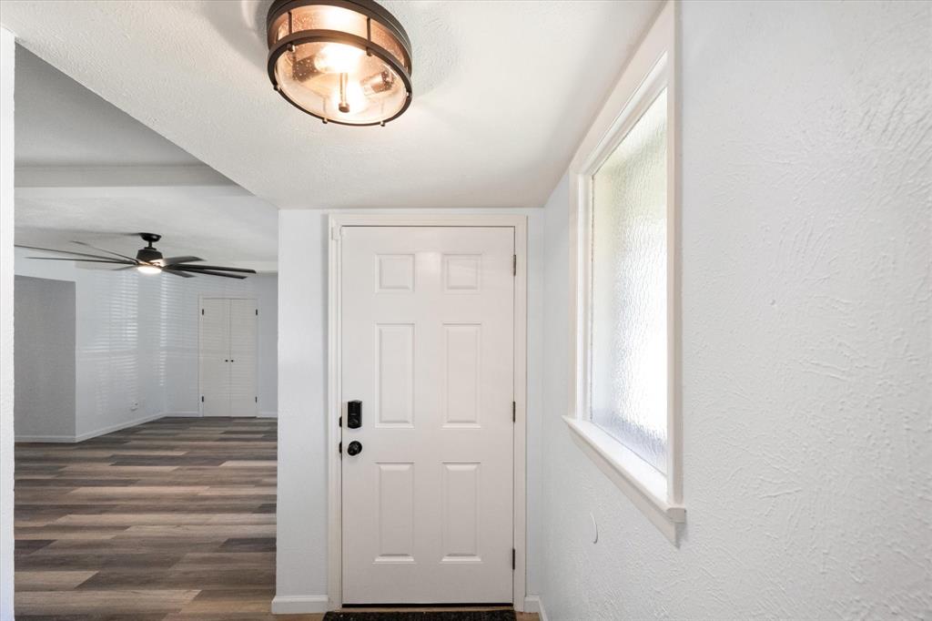 2316 Gilbert Circle Property Photo 4