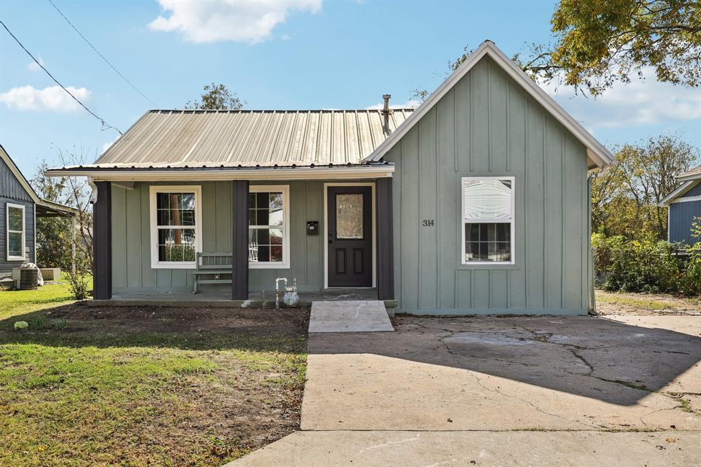 314 Greenwood Street Property Photo 1