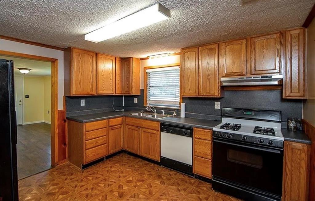 421 Mars Drive Property Photo 1