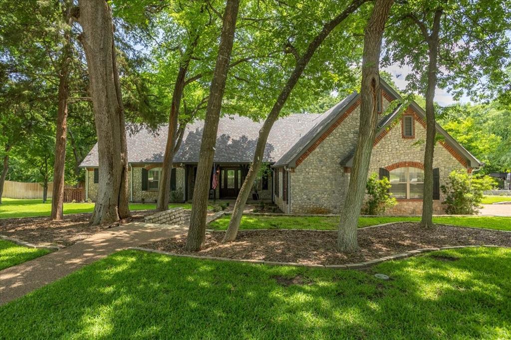3602 Four Trees Drive Property Photo 2